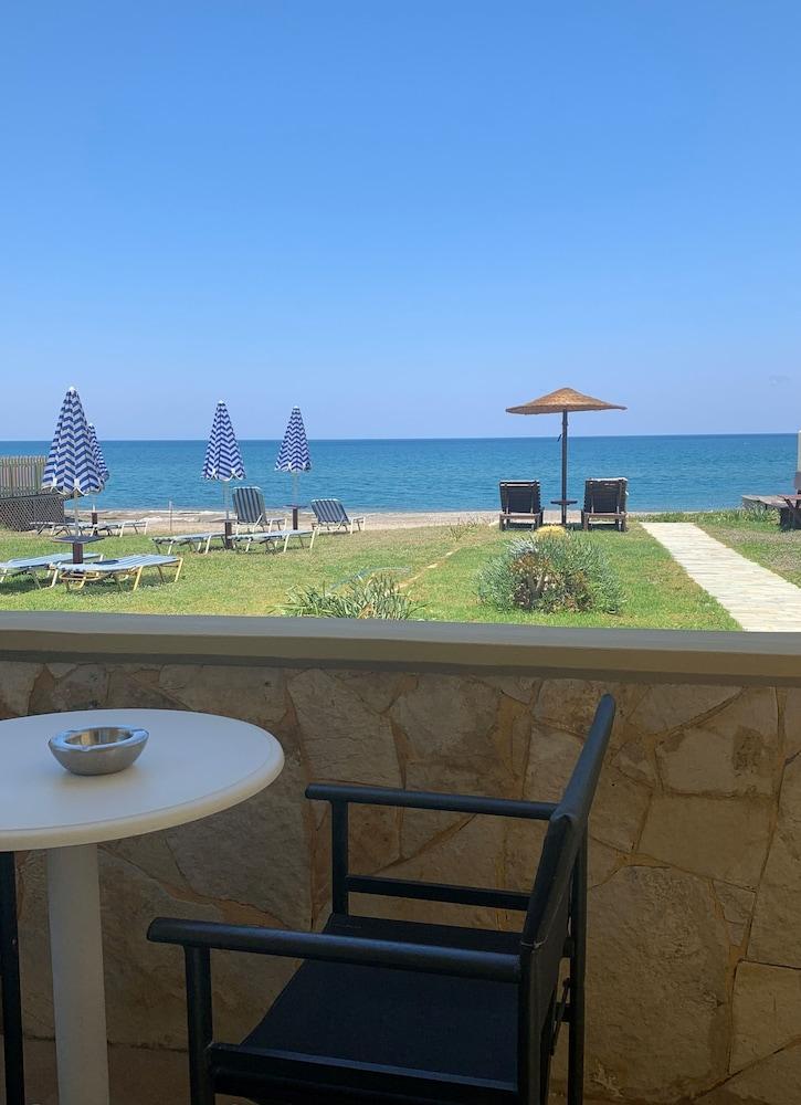 Ermis Suites Platanés エクステリア 写真